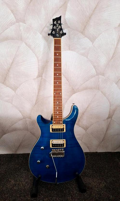 Harley Benton CST-24 Deluxe (linkshandig) met pickup upgrade, Muziek en Instrumenten, Snaarinstrumenten | Gitaren | Elektrisch