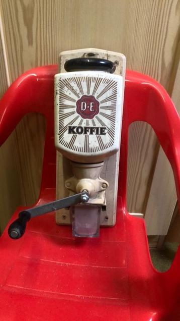 D.E. Koffiemolen beschikbaar voor biedingen