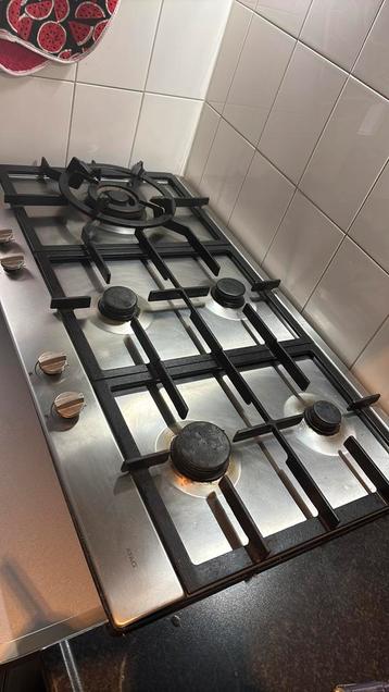 5 pits Gasplaat met wokbrander beschikbaar voor biedingen