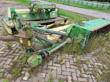 Krone maaiset -  grondbak beschikbaar voor biedingen