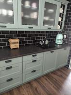Mooie groene keuken te koop!, Huis en Inrichting, Keuken | Complete keukens, Enkelwandige keuken, Ophalen of Verzenden, Zo goed als nieuw