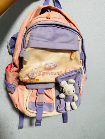Leuke kinderrugzak met konijn beschikbaar voor biedingen