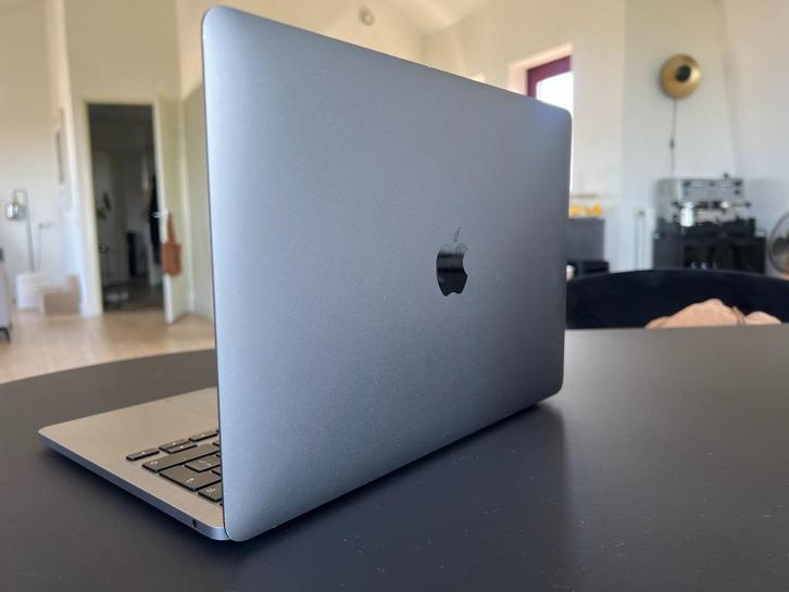 MacBook Pro 13″ (2020, Intel i5, 8 GB, 256 GB SSD), Computers en Software, Apple Macbooks, Zo goed als nieuw, MacBook Pro, 13 inch