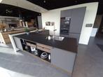 Kvik showroomkeuken - Prato dark grey - AEG apparatuur, Huis en Inrichting, Ophalen, Overige typen, Nieuw, Grijs