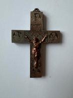 Antiek Kruisje met Heiligenafbeeldingen Christu, Ophalen of Verzenden