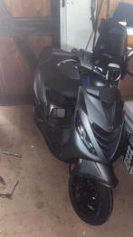 Zip 80cc malossi, Fietsen en Brommers, Ophalen, Zo goed als nieuw