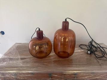 Set van 2 glazen hanglampen beschikbaar voor biedingen