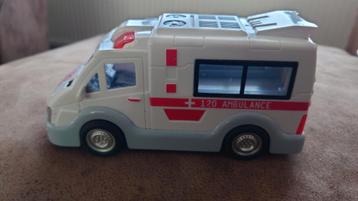 Nessiworld Ambulance met frictiemotor en geluid beschikbaar voor biedingen