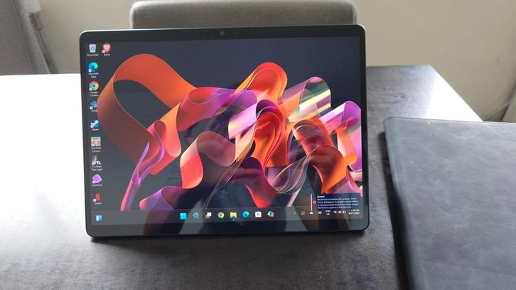 Microsoft Surface Pro 9 | 12th Gen i7 | 256GB | 16 GB RAM, Computers en Software, Windows Laptops, Gebruikt, 13 inch, SSD, 4 Ghz of meer