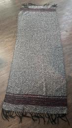 Mooie grijze sjaal met rood strepen 180x70, Gebruikt, 100 tot 150 cm, Ophalen of Verzenden, Grijs