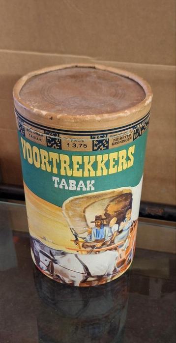 Volle verpakking VOORTREKKERS Tabak Niemeyer Groningen. beschikbaar voor biedingen