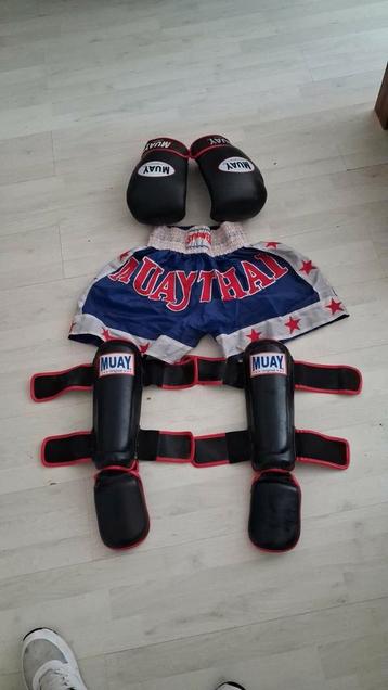 kickbox muyatai setje beschikbaar voor biedingen