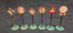 Oude Speelgoed Verkeersbordjes - IJzer - 7cm, Ophalen of Verzenden