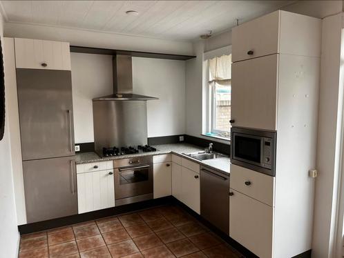 Complete keuken incl inbouw apparatuur, zelf demonteren, Huis en Inrichting, Keuken | Complete keukens, Gebruikt, Hoekkeuken, Wit