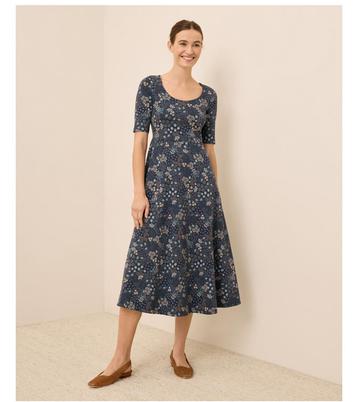 Pact Fit & Flare Signature Scoop Midi Jurk beschikbaar voor biedingen