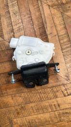 Toyota auris achter klep slot, Ophalen of Verzenden, Toyota