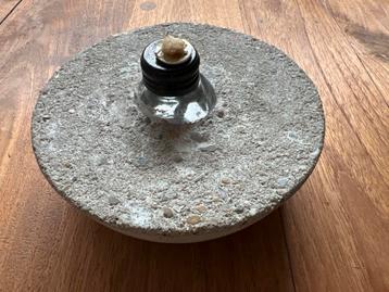 Betonnen olielamp - Handgemaakt beschikbaar voor biedingen
