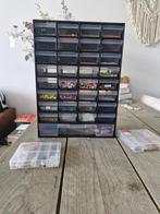 Laden kast en doosjes met kralen etc, Hobby en Vrije tijd, Ophalen, Zo goed als nieuw, Kraal