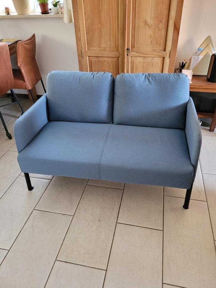 Ikea Glostad Bankje, Huis en Inrichting, Banken | Sofa's en Chaises Longues, Zo goed als nieuw, Tweepersoons, Minder dan 150 cm