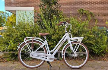 Giant Triple X damesfiets N7
Wiel maat 28"
Frame maat 50cm beschikbaar voor biedingen