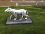 Verzilverd beeldje van een tijger, Wereld Natuur Fonds., Verzenden, Gebruikt, Wild dier, Beeldje of Figuurtje