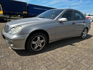 Mercedes-benz C-klasse 200 CDI 2006 facelift APK airco sedan beschikbaar voor biedingen