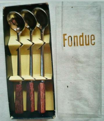 Retro vintage fondue lepels in doos beschikbaar voor biedingen