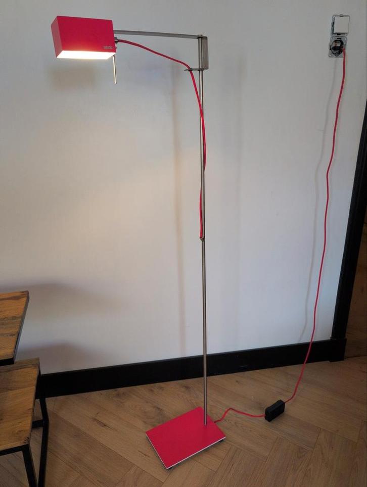 Rode Boxz Staande Lamp met Dimfunctie, Huis en Inrichting, Lampen | Vloerlampen, Zo goed als nieuw, 150 tot 200 cm, Kunststof
