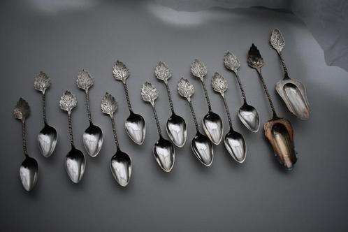 Zilver zilveren 12x lepeltje blad fauna decor en 2x schepje, Antiek en Kunst, Antiek | Goud en Zilver, Zilver, Ophalen of Verzenden