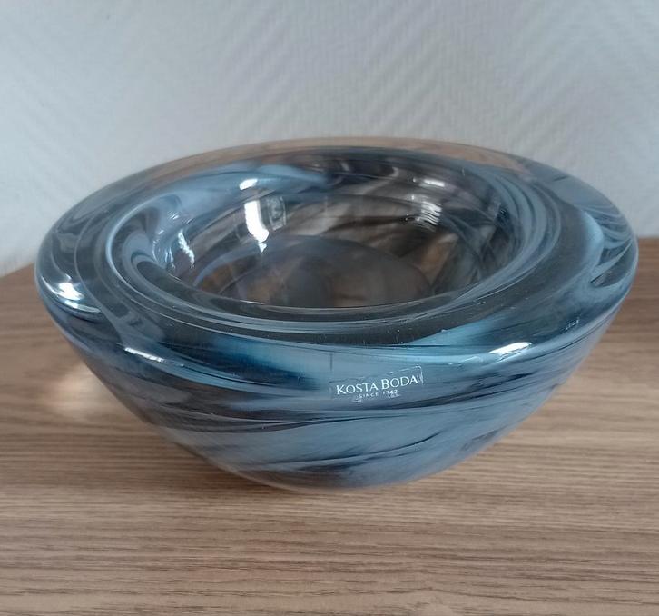 Kosta Boda XL grote Atoll schaal grijs gevlamd, Zweden, Antiek en Kunst, Antiek | Glas en Kristal, Ophalen of Verzenden