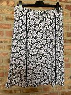 Frank Walder! Prachtige rok travelstof, zwart wit lila 44 46, Kleding | Dames, Rokken, Overige kleuren, Maat 46/48 (XL) of groter