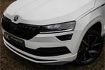 Skoda Karoq 1.5TSI Sportline | Pano | Virtual | Canton | Key, 65 €/maand, Stof, 4 cilinders, Wit