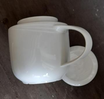 Partij koffie,- theepotten beschikbaar voor biedingen