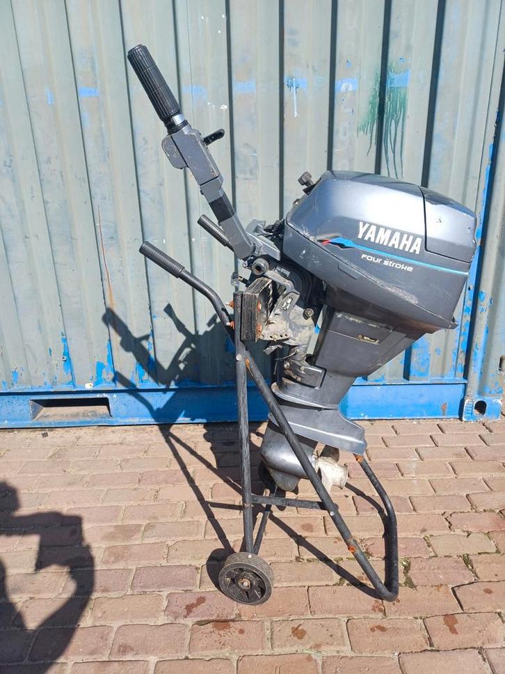 Yamaha 9.9 pk 4 takt kortstaart hightrust op knuppel, Watersport en Boten, Buiten- en Binnenboordmotoren, Gebruikt, Benzine, Buitenboordmotor