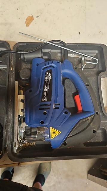 Decoupeerzaag  beschikbaar voor biedingen