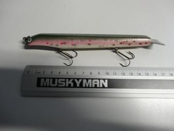 Kunstaas: Suick 7" Non-Weighted Thriller Jerkbaits beschikbaar voor biedingen