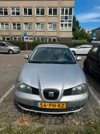 Seat Ibiza 1.4 2004 Grijs, Auto's, Voorwielaandrijving, 15 km/l, 4 cilinders, 100 pk