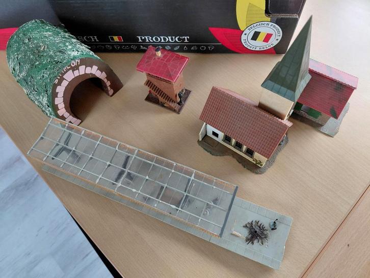 Faller - diverse huisjes/gebouwen, Hobby en Vrije tijd, Modeltreinen | N-Spoor, Gebruikt, Brug, Tunnel of Gebouw, Gelijkstroom of Wisselstroom