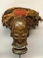 240315 - Old Afrikaans Chihongo masker from the Chokwe - Con, Ophalen of Verzenden