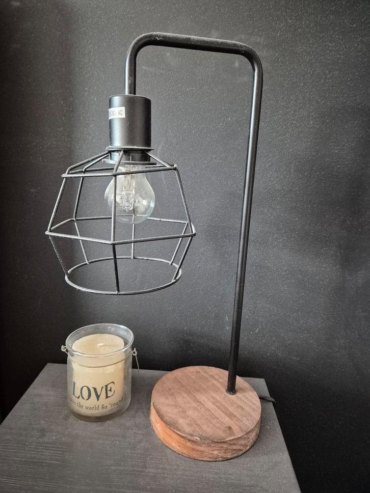 2 stuks Industriële Tafellamp Staal/Hout - 49cm, Huis en Inrichting, Lampen | Tafellampen, Zo goed als nieuw, Minder dan 50 cm