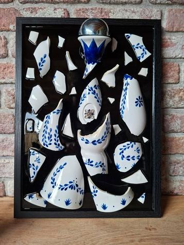 Clase Azul fles verwerkt in een lijst met Epoxy beschikbaar voor biedingen