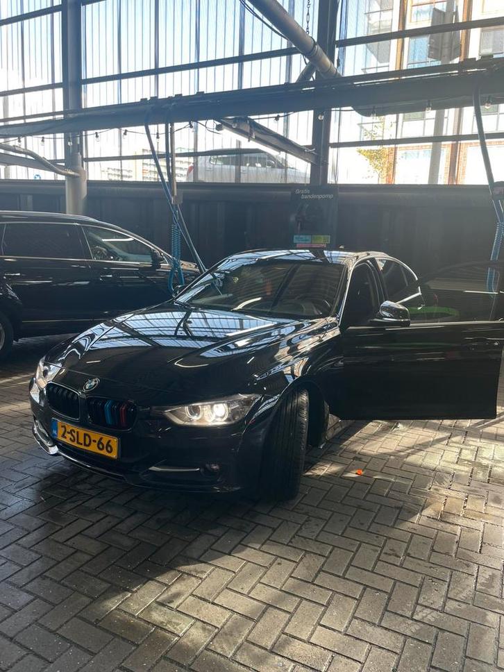 BMW 3-Serie 320i Efficientdynamics Edition 170pk 2013 Zwart, Auto's, BMW, Particulier, 3-Serie, Benzine, A, Sedan, Handgeschakeld
