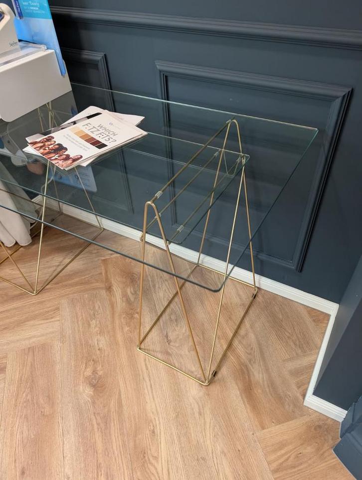 Glazen Bureau Tafel Luxe met Goud, Huis en Inrichting, Bureaus, Zo goed als nieuw, Bureau, Ophalen of Verzenden