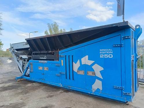 Forus eggersmann SE250 shredder wood waste 2017 1392 uur, Zakelijke goederen, Machines en Bouw | Overig