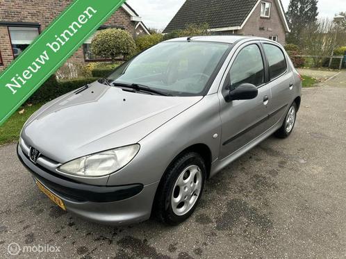Te Koop Peugeot 206 1.4 XR-NIEUWE APK, Auto's, Peugeot, Bedrijf, Te koop, ABS, Airbags, Alarm, Centrale vergrendeling, Elektrische ramen