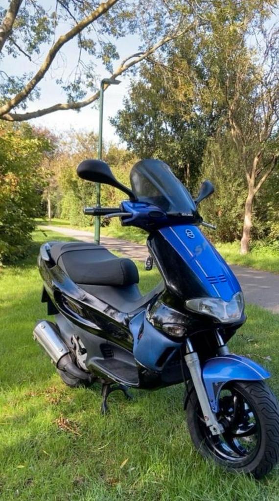 Gilera Runner 180cc, Fietsen en Brommers, Scooters | Piaggio, Zo goed als nieuw, Overige modellen, Tweetakt, Ophalen