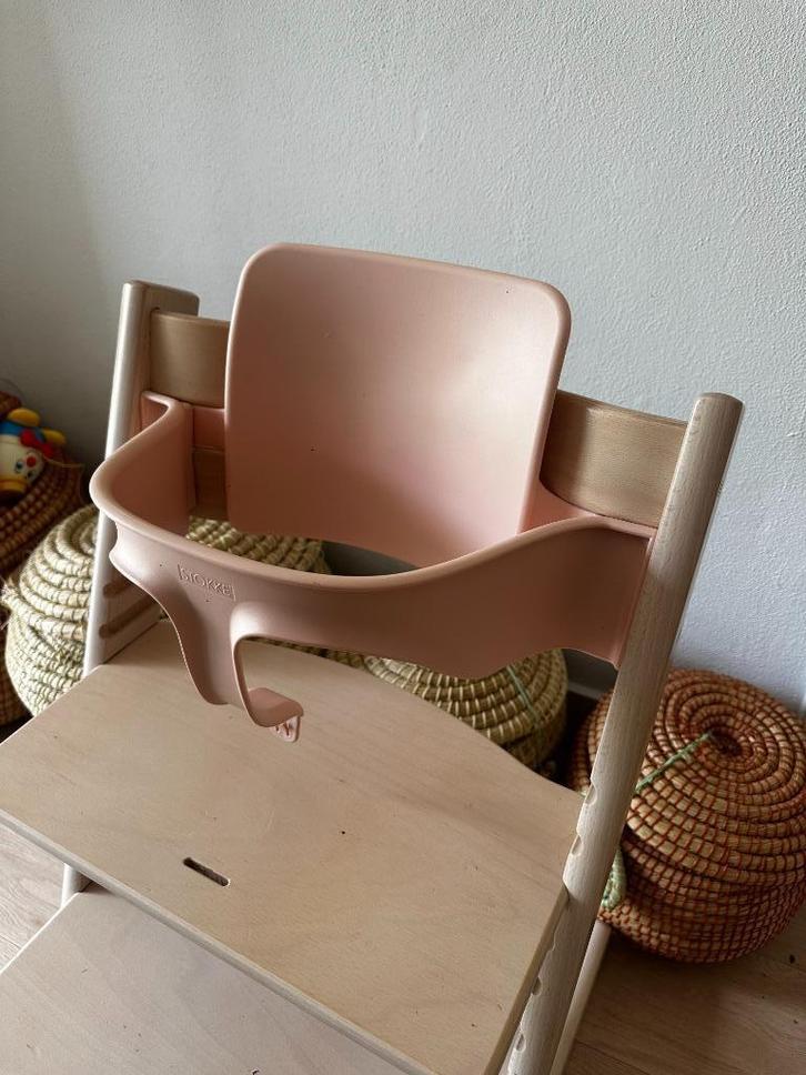 Tripp Trapp Baby Set van Stokke, Serene Pink, Kinderen en Baby's, Kinderstoelen, Zo goed als nieuw, Meegroeistoel, Stoelverkleiner