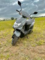 SYM Orbit 3 (2022) – Bromscooter – Slechts 16.228 km, Ophalen, Maximaal 45 km/u, Zo goed als nieuw, Benzine