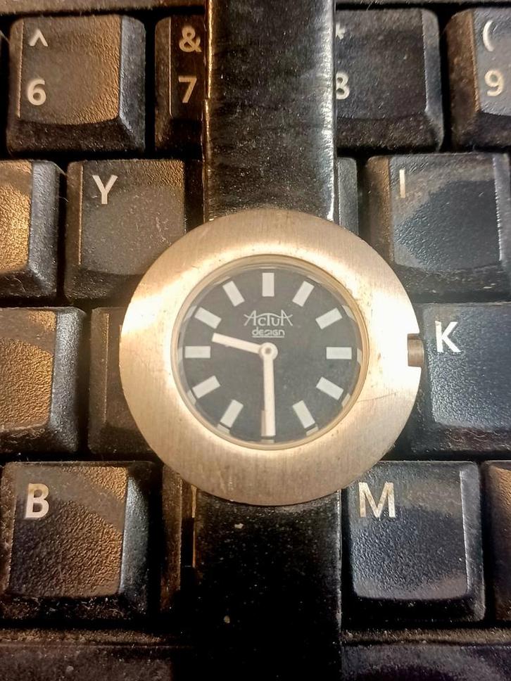 Actua Design Polshorloge - Zwart - Nieuwstaat, Antiek en Kunst, Kunst | Designobjecten, Ophalen of Verzenden