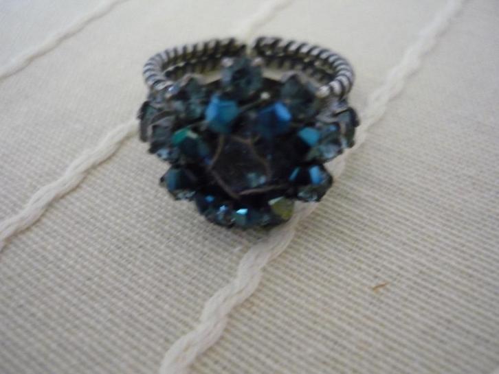Verstelbare ring met strasw steentjes, Sieraden, Tassen en Uiterlijk, Ringen, Zo goed als nieuw, Dame, 17 tot 18, Zilver, Overige materialen